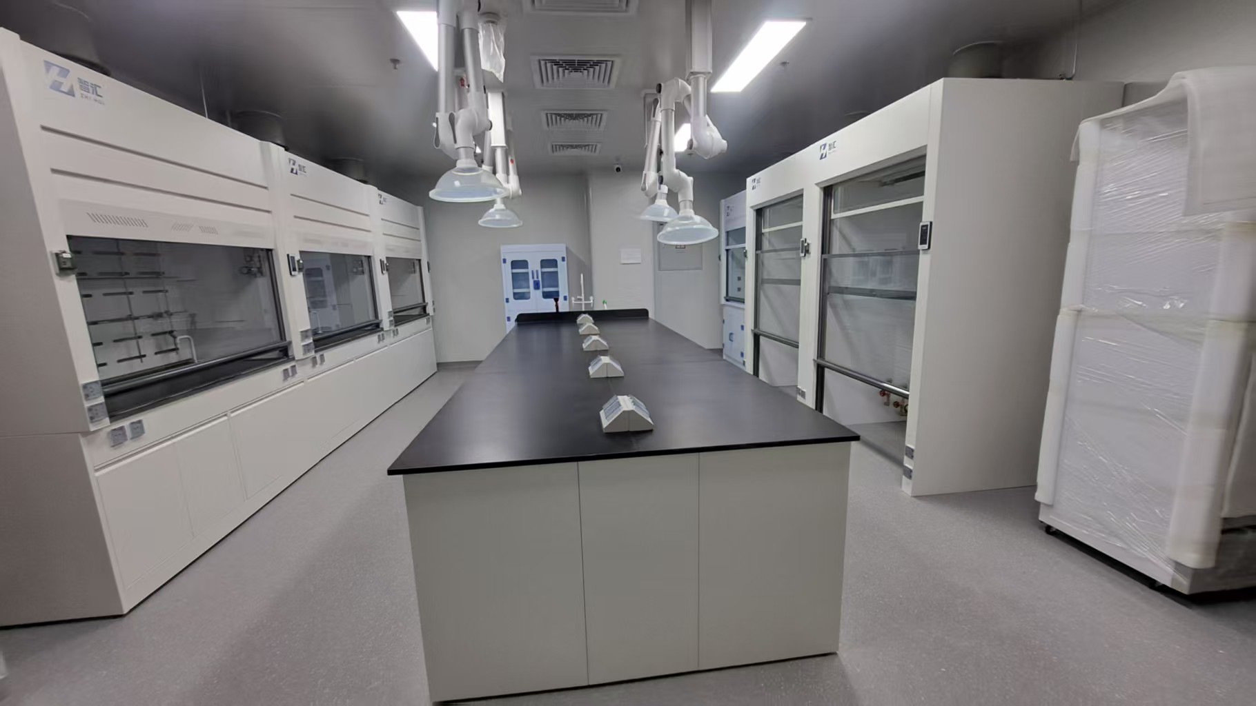深圳實驗室裝修公司